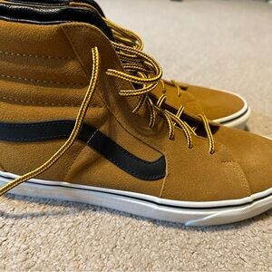 Men’s suede Vans size 11